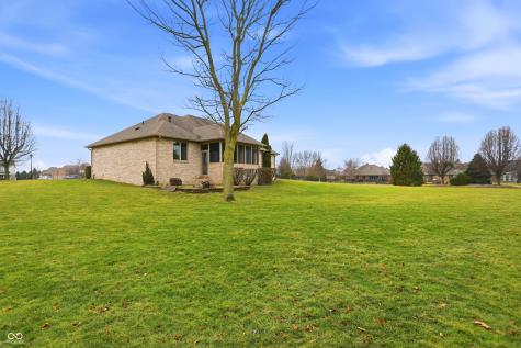 6230 Sampson Court Indianapolis IN 46237