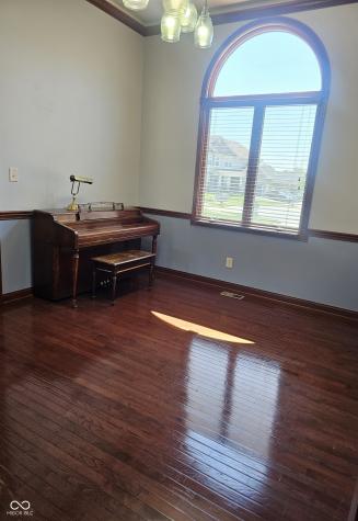 6230 Sampson Court Indianapolis IN 46237