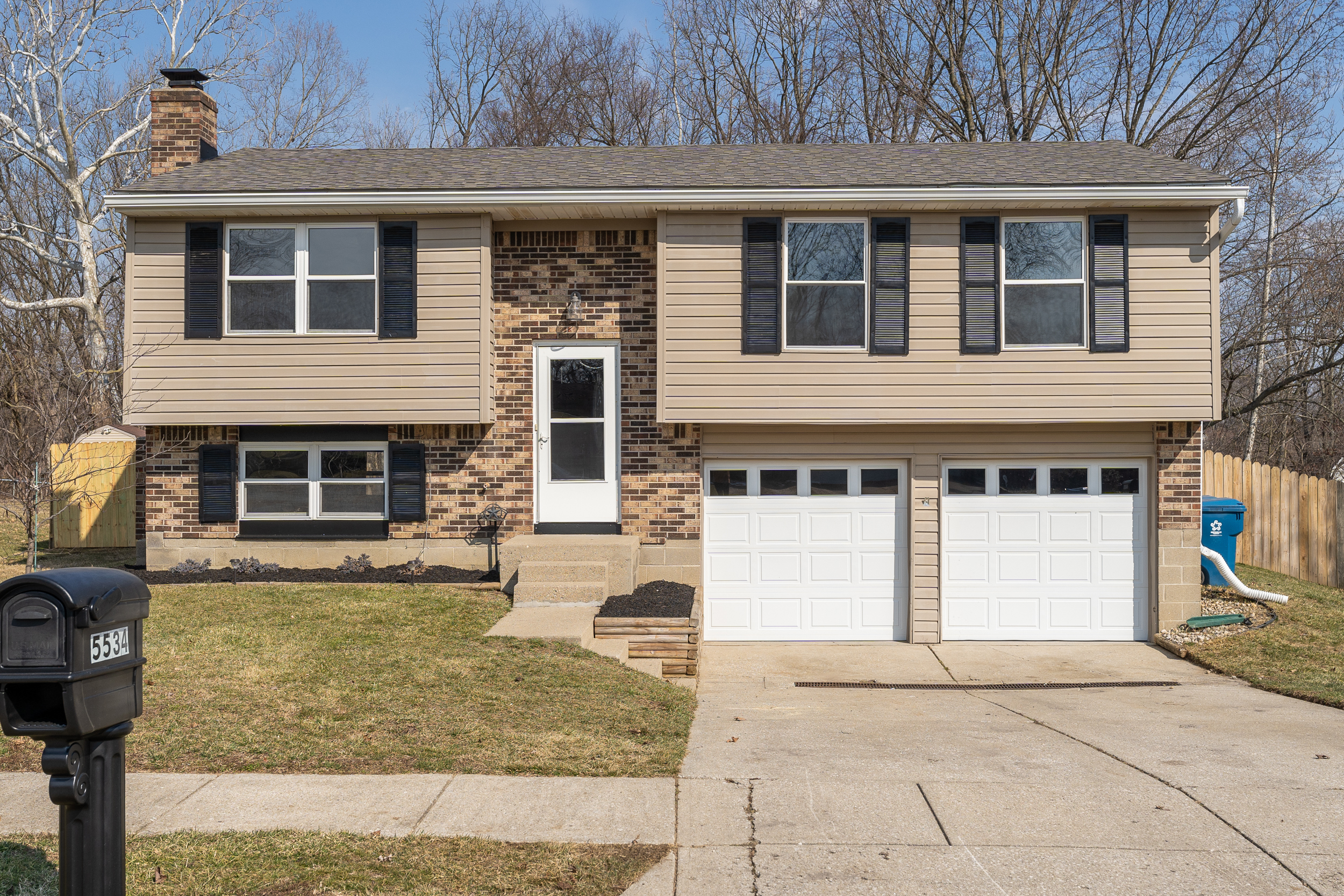 5534 Dollar Hide North Drive Indianapolis IN 46221