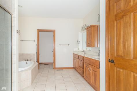 1336 Penny Lane Greenfield IN 46140