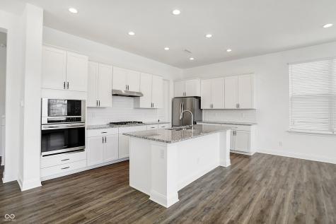 6977 Mccain Way Carmel IN 46033