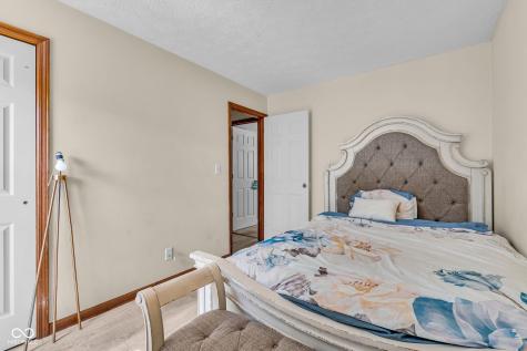 1039 Ridgeview Court Avon IN 46123