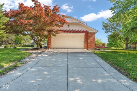 1039 Ridgeview Court Avon IN 46123