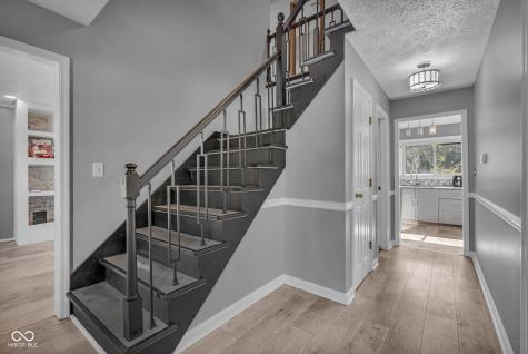 1039 Ridgeview Court Avon IN 46123