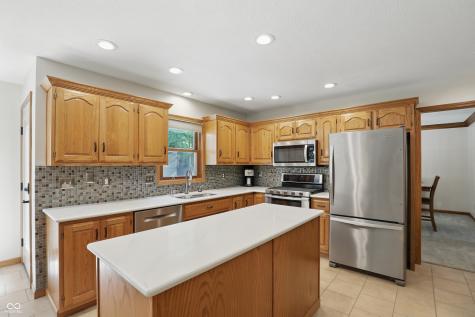 10418 Forest Creek Drive Indianapolis IN 46239