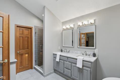 10418 Forest Creek Drive Indianapolis IN 46239