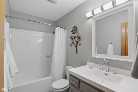 10418 Forest Creek Drive Indianapolis IN 46239