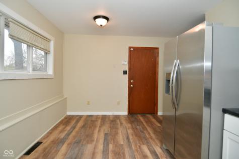 6160 E 43rd Place Indianapolis IN 46226