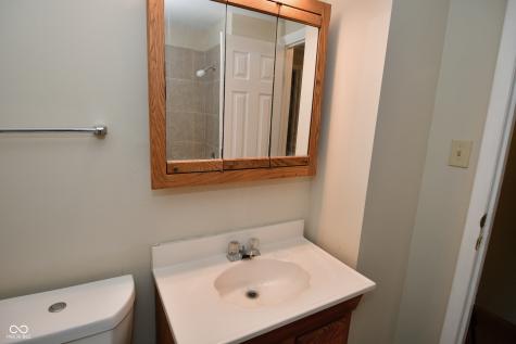 6160 E 43rd Place Indianapolis IN 46226