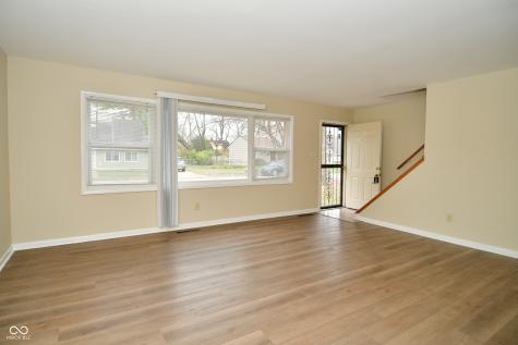 6160 E 43rd Place Indianapolis IN 46226