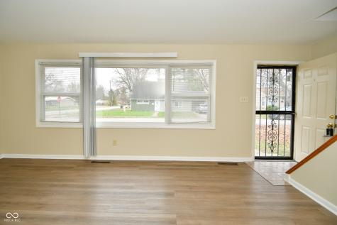 6160 E 43rd Place Indianapolis IN 46226