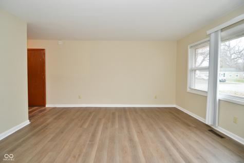 6160 E 43rd Place Indianapolis IN 46226