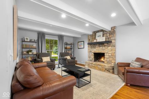 3648 Deerfield Place Columbus IN 47203
