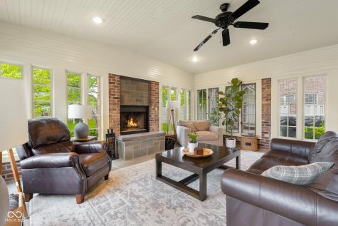 3648 Deerfield Place Columbus IN 47203