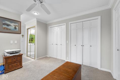 3648 Deerfield Place Columbus IN 47203
