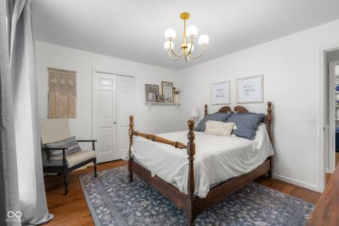 3648 Deerfield Place Columbus IN 47203