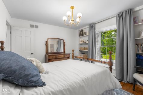3648 Deerfield Place Columbus IN 47203