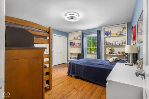 3648 Deerfield Place Columbus IN 47203