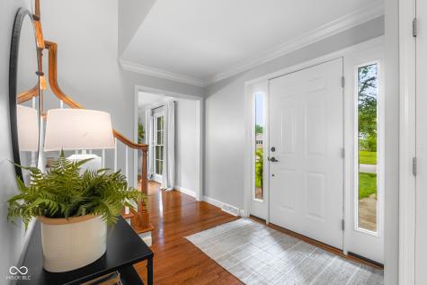 3648 Deerfield Place Columbus IN 47203