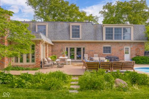 3648 Deerfield Place Columbus IN 47203