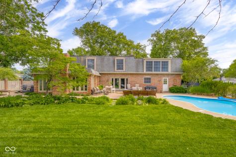 3648 Deerfield Place Columbus IN 47203