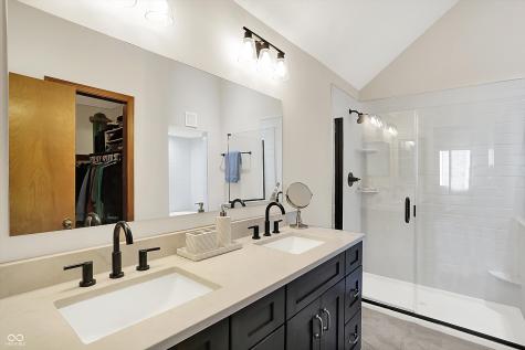 11471 Clarkston Road Zionsville IN 46077