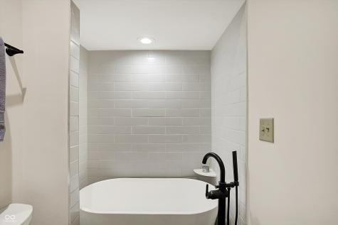 11471 Clarkston Road Zionsville IN 46077