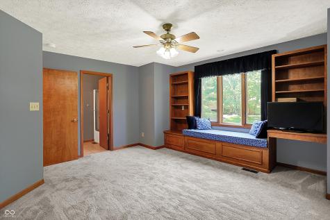 11471 Clarkston Road Zionsville IN 46077