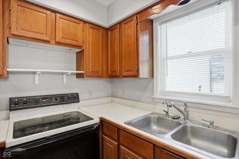 10810 Marquette Road Zionsville IN 46077
