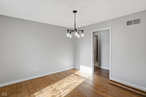 10810 Marquette Road Zionsville IN 46077