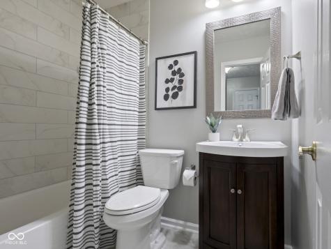 7837 Beanblossom Circle Indianapolis IN 46256