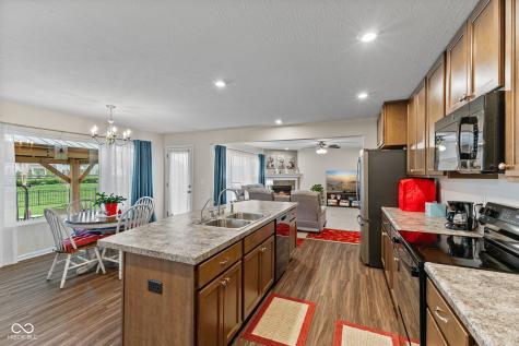 15429 Streamwood Drive Fishers IN 46040