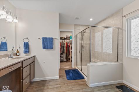 15429 Streamwood Drive Fishers IN 46040