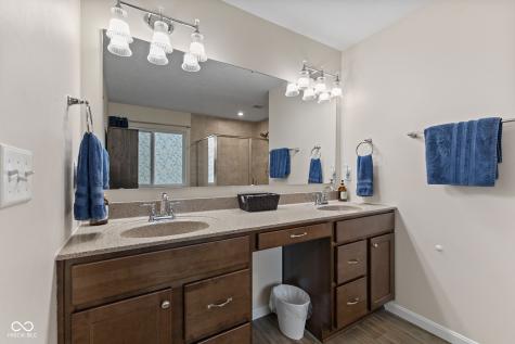 15429 Streamwood Drive Fishers IN 46040