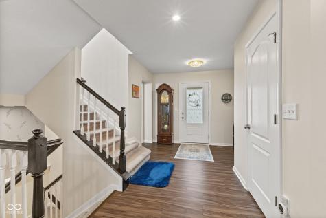 15429 Streamwood Drive Fishers IN 46040