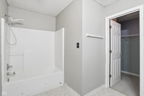 2605 Bristlecone Drive Indianapolis IN 46217