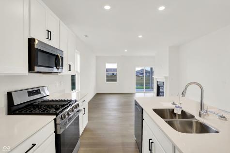 5270 Nettleton Way Avon IN 46123