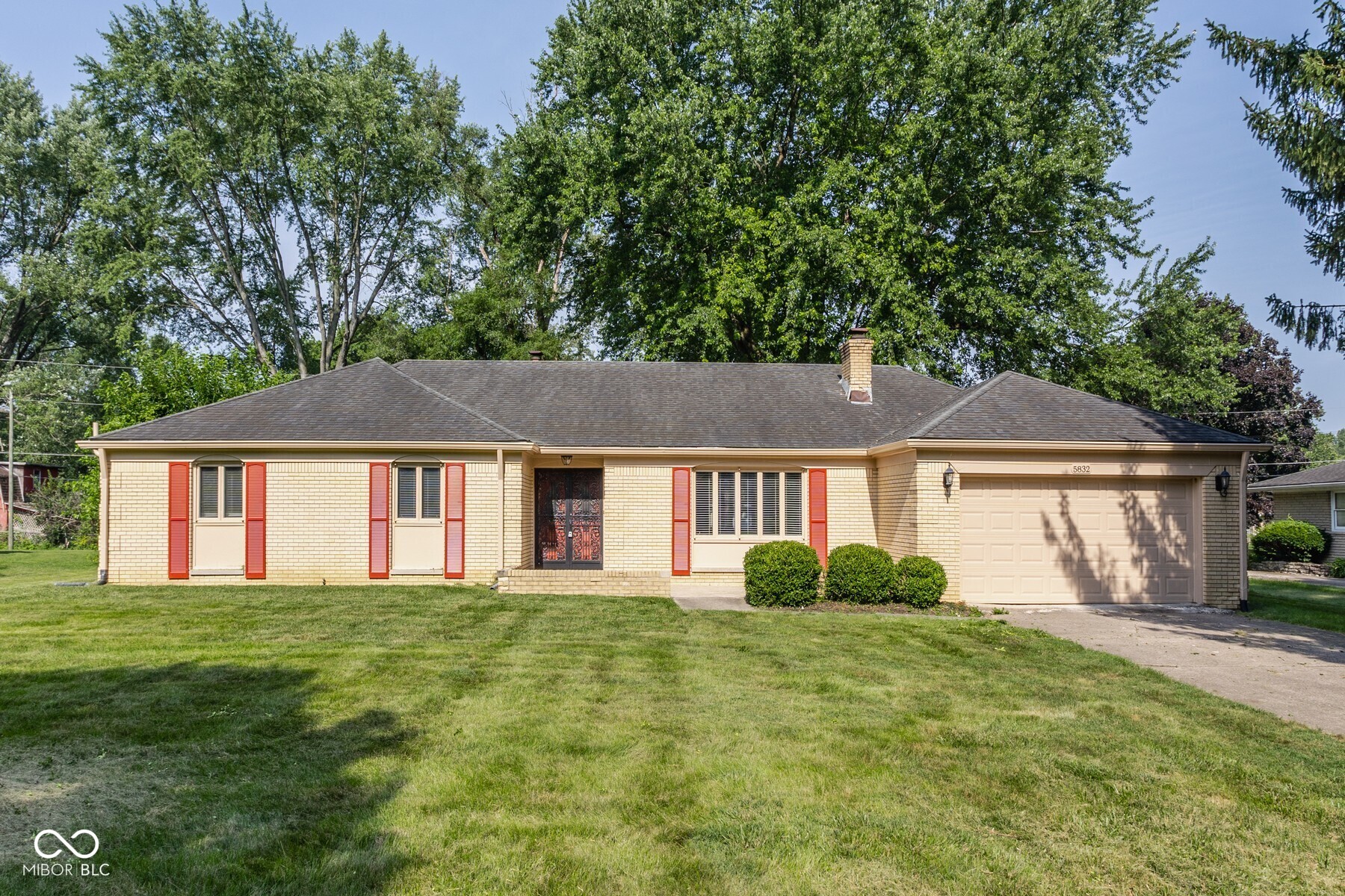 5832 Grandiose Drive Indianapolis IN 46228