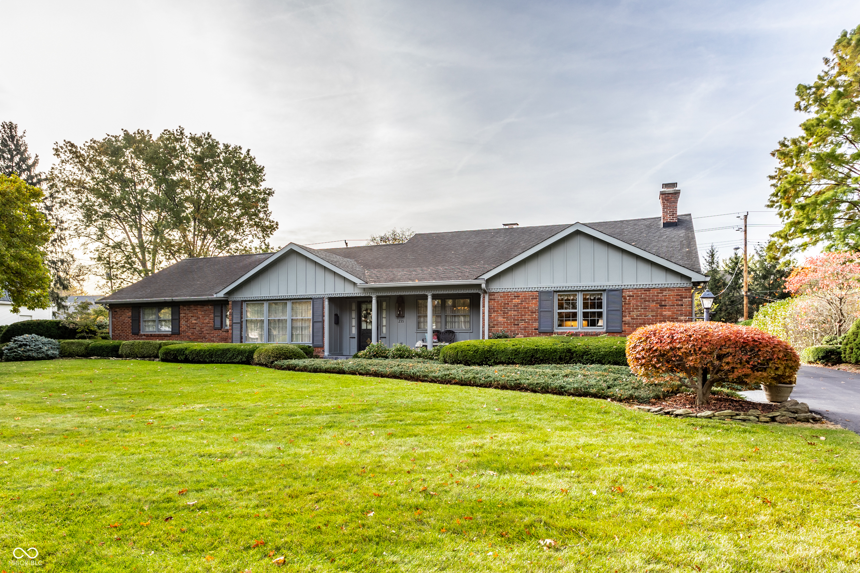 235 Pine Drive Indianapolis IN 46260