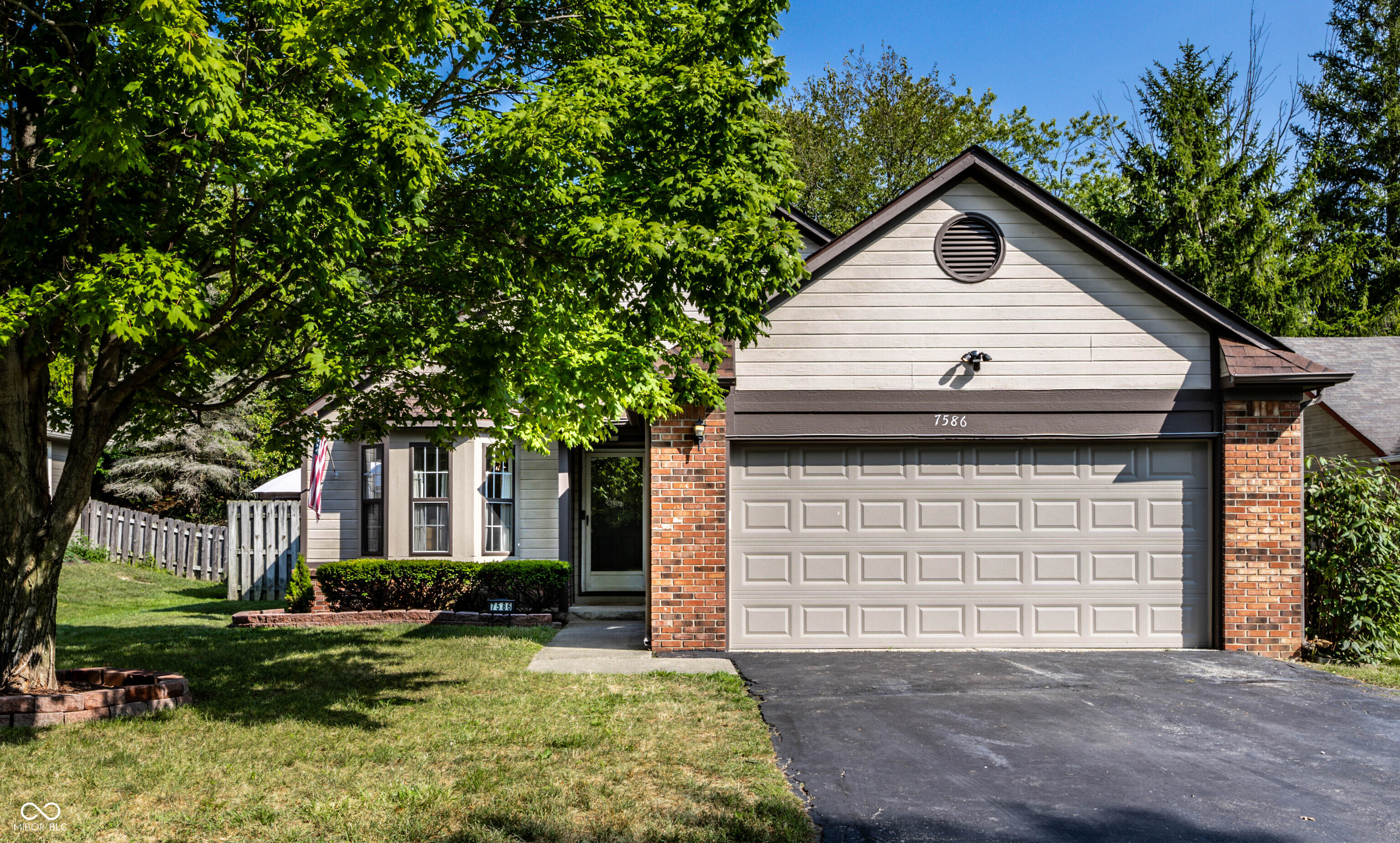 7586 Trophy Club Drive N Indianapolis IN 46214