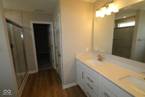 4092 Helm's Mill Drive Mccordsville IN 46055
