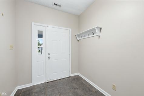 2522 Gadwall Circle Indianapolis IN 46234