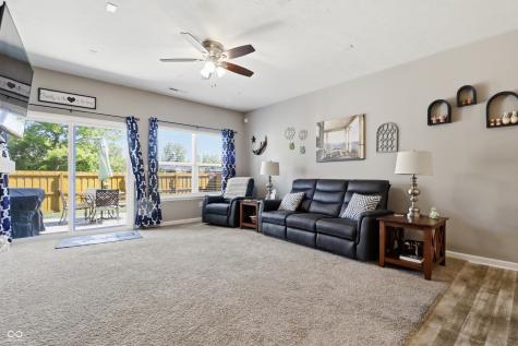 2332 Longleaf Lane Greenfield IN 46140