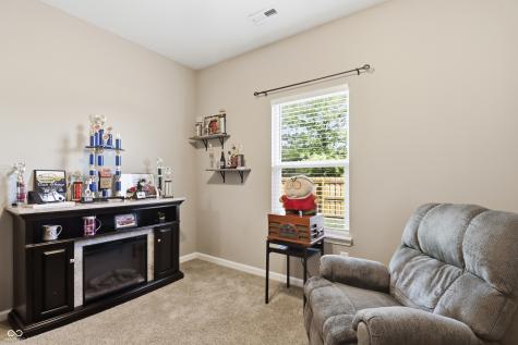 2332 Longleaf Lane Greenfield IN 46140