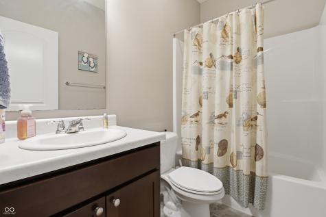 2332 Longleaf Lane Greenfield IN 46140