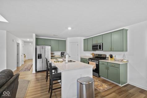 6302 Meadow Path Way Indianapolis IN 46259
