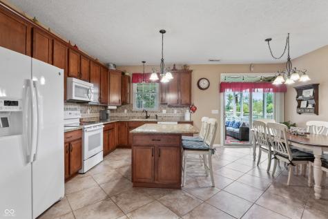 6902 Ashland Pointe Drive Indianapolis IN 46237