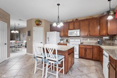 6902 Ashland Pointe Drive Indianapolis IN 46237