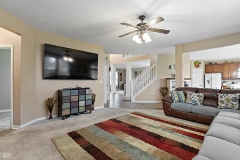 6902 Ashland Pointe Drive Indianapolis IN 46237