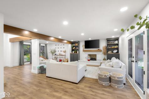 882 Box Turtle Court Columbus IN 47201